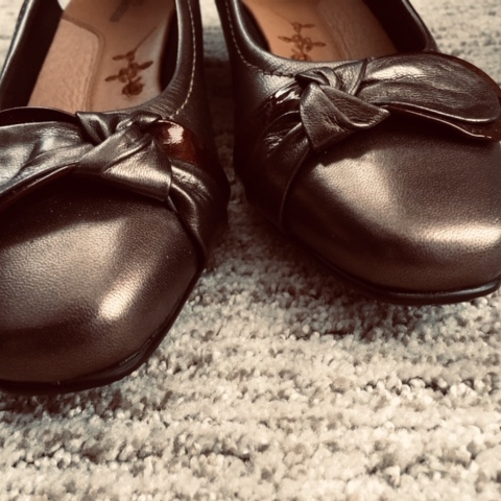 Ros Hommerson sz 8 M Boston Bronze shoes